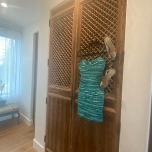 Nicole Miller strapless cocktail dress. Size 8